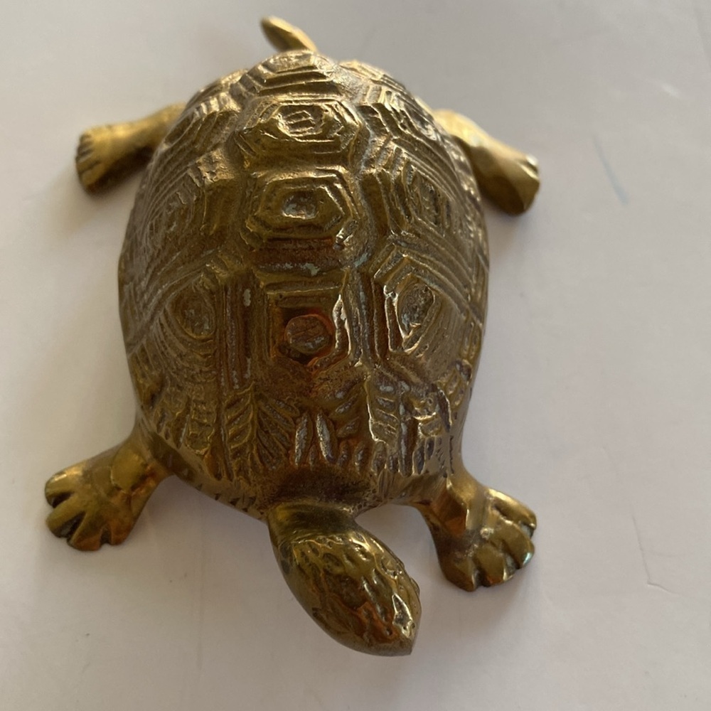 Solid Brass Turtle Figurine 4.25” x 3” x 1.7/5” approximately - Picture 4 of 6